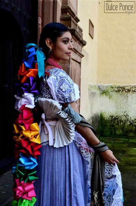 Traje De Novia De La Etnia Purepecha De Michoacan Mexican Costume