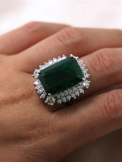 Affordable Genuine Large Emerald Ring Stones And Gold