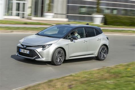 Prix Toyota Corolla Hybride 2020 Hausse De Tarifs