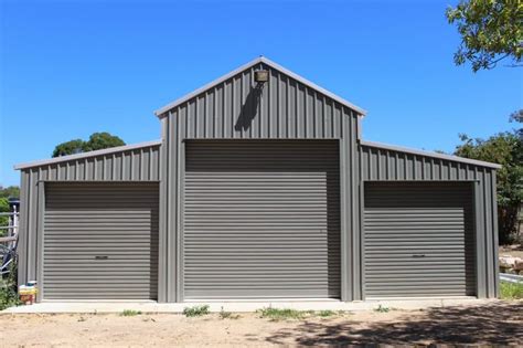 The steel structure is prefabricated at a manufacturing facility, which saves the user from spending hours. How Much Does it Cost to Build a 30x40 Garage? | Steel building cost, Metal building prices ...