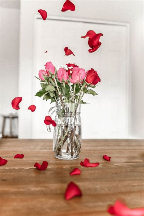 9 Of The Most Romantic Flowers For Valentines Day Article On Thursd