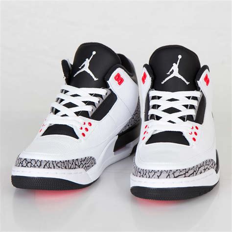 Jordan Brand Air Jordan 3 Retro 136064 123 Sneakersnstuff