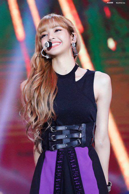 Lalalisa On Twitter Blackpink Lisa Blackpink Lisa Blackpink Wallpaper