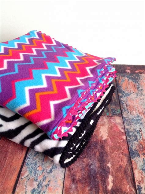 How To Make Fleece Blankets Easy Sewing Project Sew Crafty Me