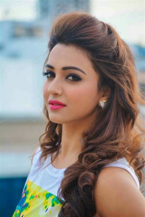 Let's know about how to get long hair tips in one month. Kolkata | Calcutta | কলকাতা | Hair styles, Indian wedding ...
