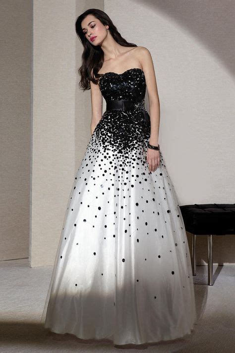 14 Ide Exclusive Black And White Formal Dresses Prom Gaun Prom Putih