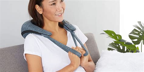 Amazons Shiatsu Neck And Shoulder Massager Plunges To 2050 Save 48