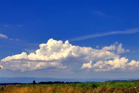 Cumulus Humilis über Dem Jura Foto And Bild Wolken Himmel Natur