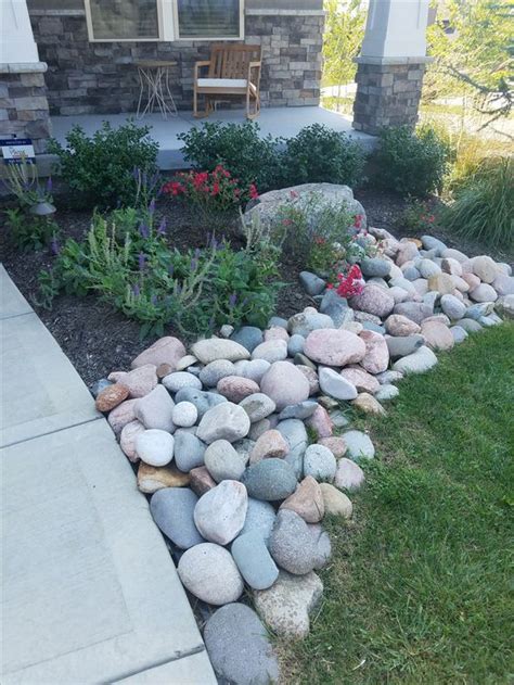 Sizes Of River Rock For Landscaping