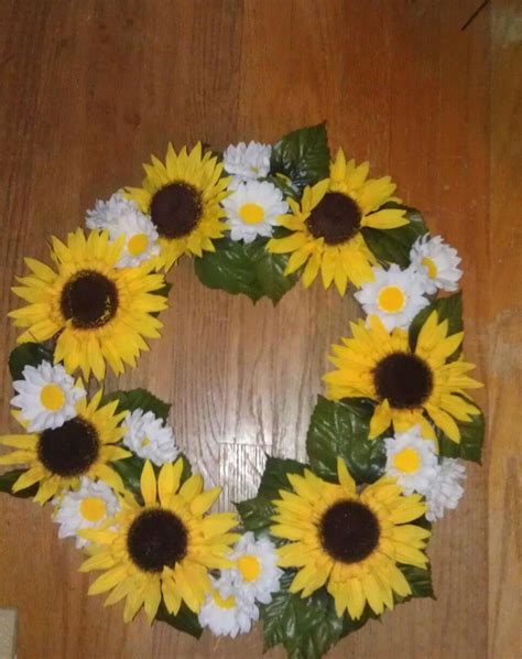 Sunflowers And Daisies My Fav Sunflowers And Daisies Floral Wreath