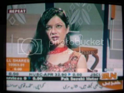Pakistani Sexy Screen Sirens Rabi Pirzada Sitting Down For Once On Suntv