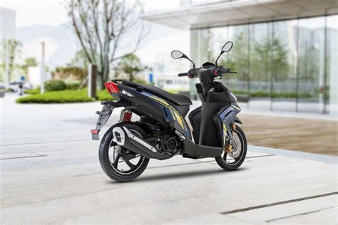 Sort by popularity sort by average rating sort by newness sort by price: Benelli VZ 125i Price in Malaysia, Mileage, Reviews ...