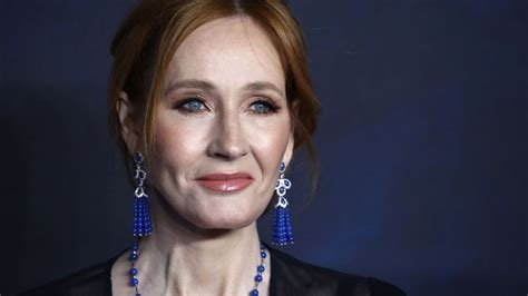 Jk Rowling Says Police Involved After Trans Activists ‘intimidated Her At Home Indy100