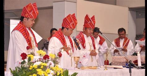 Susuana acara adalah sebuah urutan yang sistematis secara terperinci mengenai jalannya acara. Susunan Acara Natal Katolik : Pengamaman Ibadah Natal 2019 ...