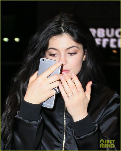 Kylie Jenner Gets Mysterious Finger Tattoo In New York City Photo