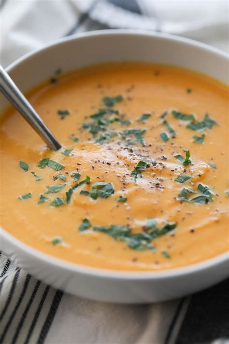Easiest Creamy Carrot Soup Laurens Latest