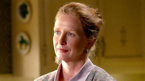 Frances Conroy American Actress Known For Six Feet Under And The Crown