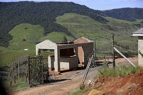 Januar 1949 (67anni) studiato zoologia e medicina ministra alla sanità agli esteri e interni. Dlamini-Zuma and the Nkandla that never was