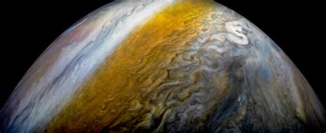 Nasas Juno Orbiter Delivers Spectacular New Photos Of Jupiter Space