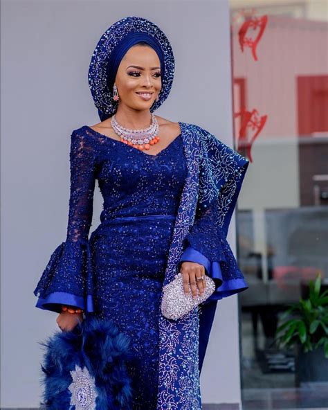 Nigerian Wedding Outfit In 2020 Nigerian Wedding Dress African