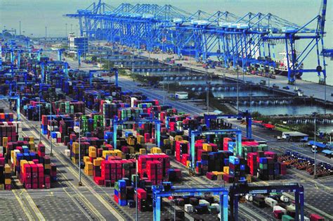 Port klang is a town and the main gateway by sea into malaysia. Port Klang orders 29 cranes from Mitsui Engineering ...