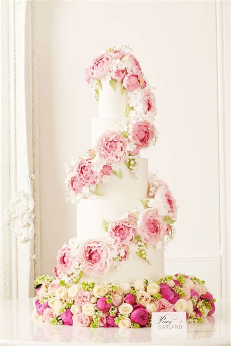 Elegant Peony Garland Artistic Wedding Cake