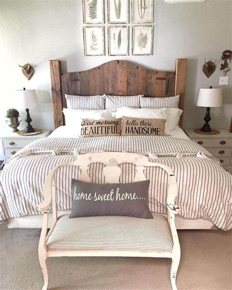 40 Cozy Farmhouse Master Bedroom Decorating Ideas Farmhouse Style