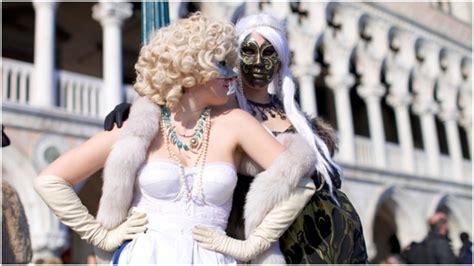 venice once paid prostitutes to expose themselves on the bridge of breasts the vintage news