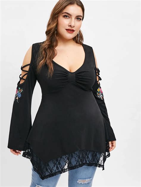 Wipalo Women Plus Size Lace Hem Open Shoulder T Shirt Plunging Neck Criss Cross Flare Sleeve