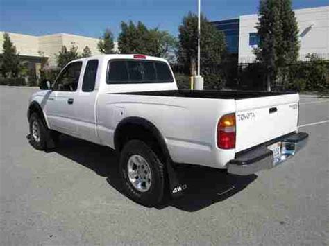 Sell Used 2000 Toyota Tacoma Extra Cab 4x4 Manual Rear Diff Locker 1