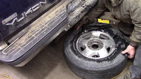 Diy tire bead breaker breaks any bead. Old car jack for a DIY bead breaker - YouTube