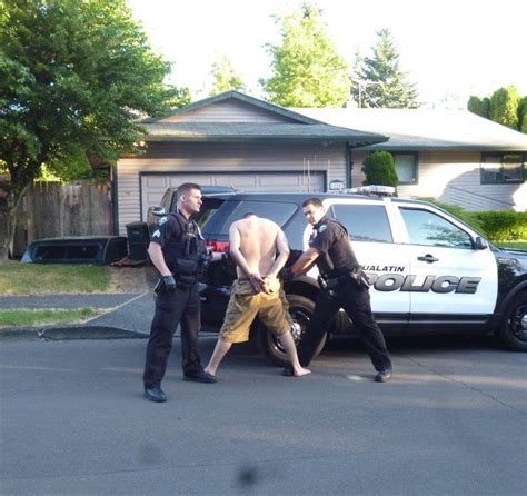 man accused of rummaging through tualatin garage wearing only a shirt arrested by police
