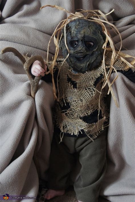 Scary scarecrow costume make up by fiorina | scary. Scary Scarecrow Baby Costume | DIY Costumes Under $25 - Photo 2/4