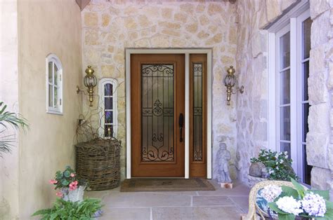 Provia Barcelona Heritage Front Entry Door With Sidelight Entry Door