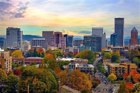 Where to Go on a Weekend Trip to Portland, Oregon | Downtown portland
