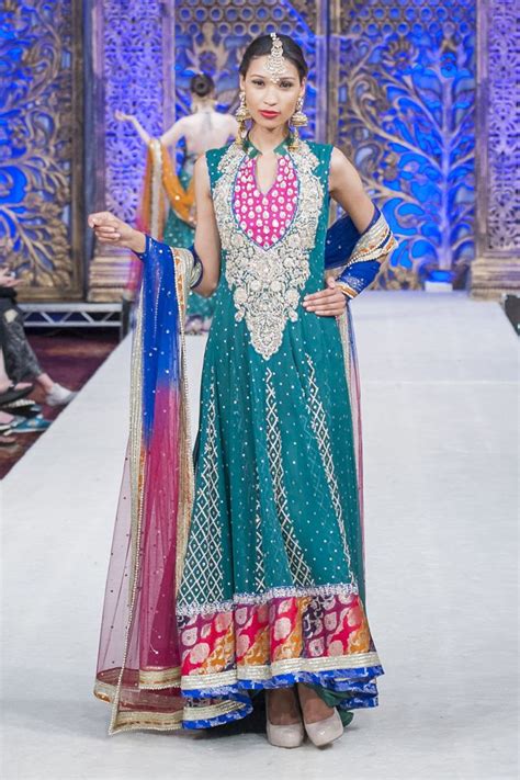 Latest Fancy Dress Designs In Pakistan 2018