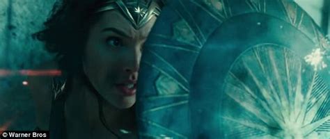 Mtv Movie Awards Wonder Woman Trailer Teases Dr Poison Daily Mail