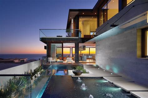 Exquisite Contemporary Beach House In Dana Point California