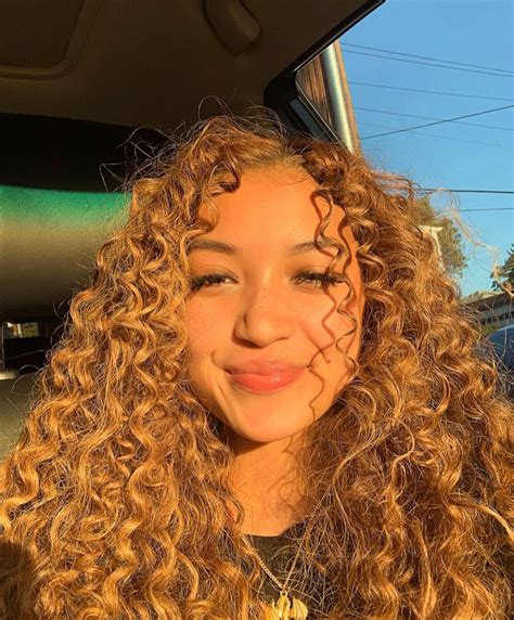 baddie curly hair blasian ombre aesthetically pleasing girls latina vsco curly hair styles