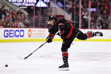Carolina Hurricanes Vs Tampa Bay Lightning Game Preview Canes Country