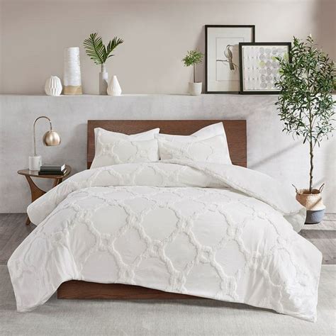 Olliix By Madison Park 3 Piece White Kingcalifornia King Pacey Tufted