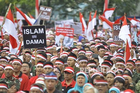 Aksi Apel Nusantara Bersatu Di Lapangan Gasibu Republika Online