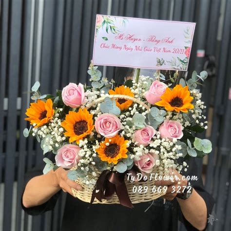 Tydo Flower Cửa Hàng Hoa Tươi Gò Vấp G0323357 GiỎ Hoa HỒng Và Hoa