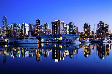 Vancouver Skyline By Wan Ru Chen