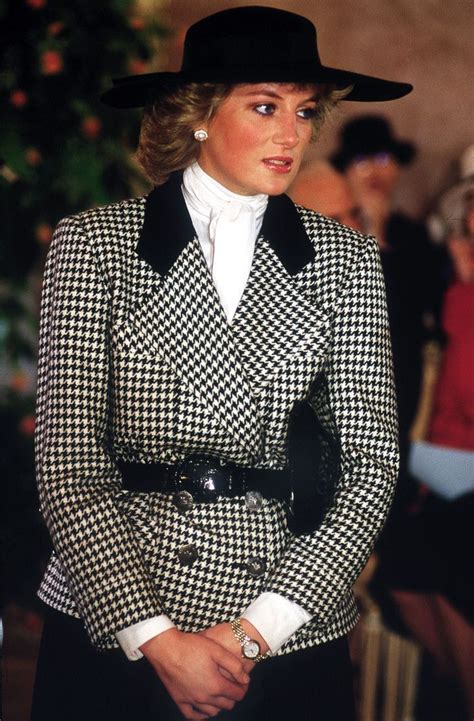 Princess Diana Fashion Evolution Depolyrics