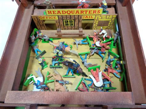 1971 Fort Dallas Toy Set W Metal Base Detail Cowboys And Indians Figures