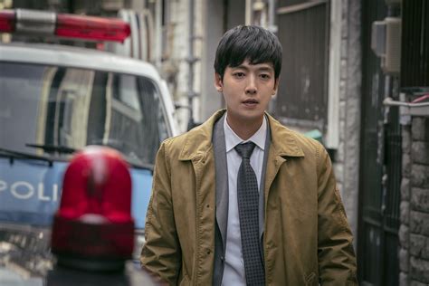 He became well known for his supporting roles in i'm sorry, i love you (2004) and time between dog and wolf (2007), and his leading roles in smile, you (2009) and heartless city (2013). Jung Kyung Ho Investigates The Old School Way For "Life On ...