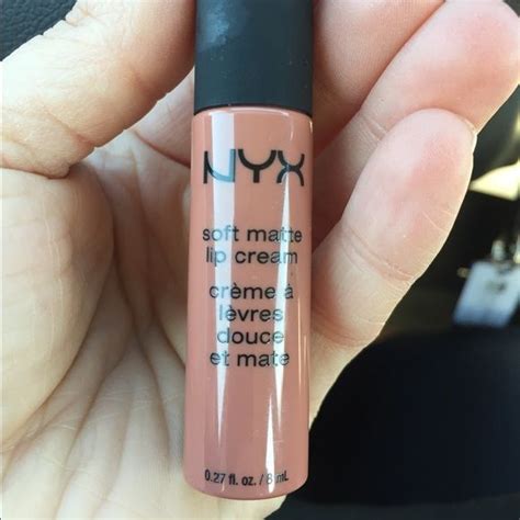 Soft matte lip cream is surprisingly durable and, unlike some matte lipstick formulas, also moisturizing. NYX soft matte lip cream- Abu Dhabi | Nyx soft matte lip ...