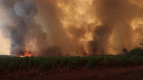 Wildfires Rage In France Thousands Evacuated