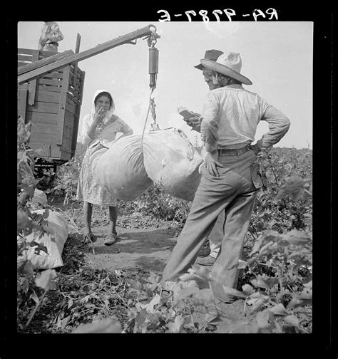 Iconic Photographer Dorothea Langes Summers In The Texas Dust Bowl